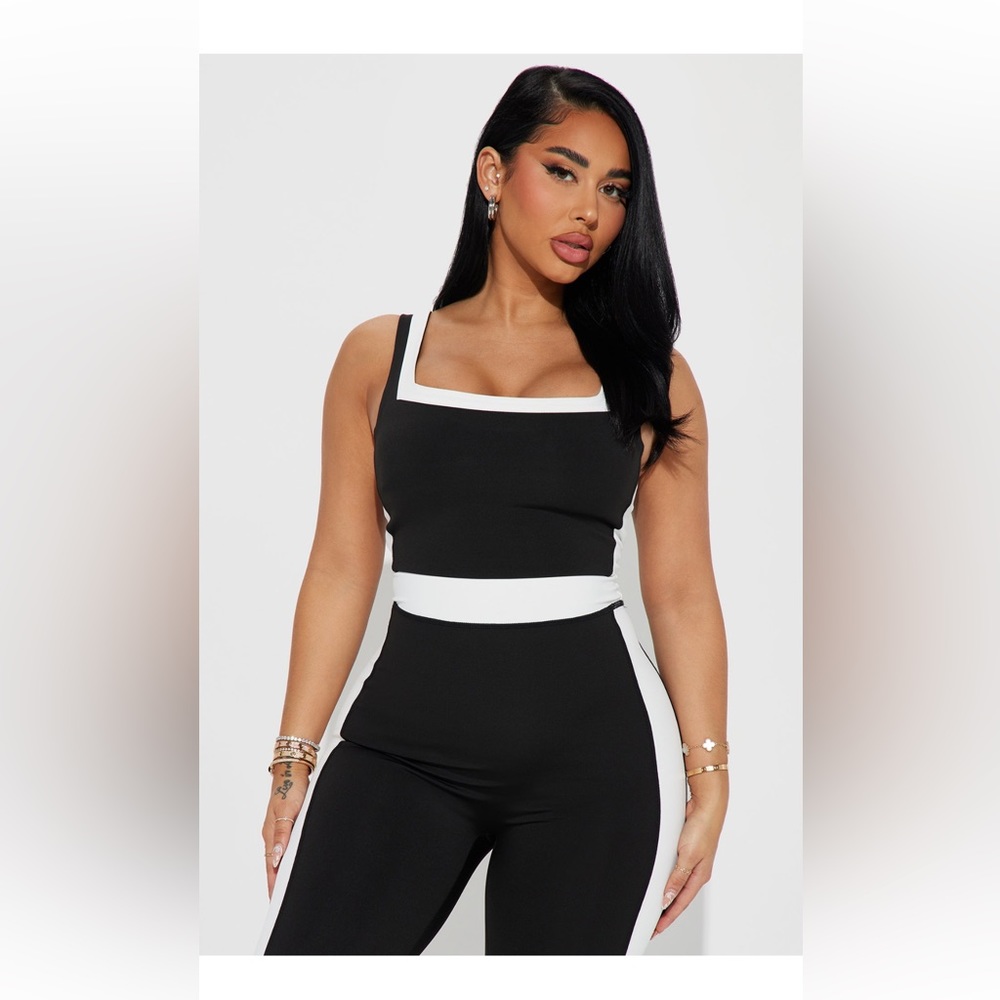 Fashion Nova Summer Body active Jumpsuit NWT